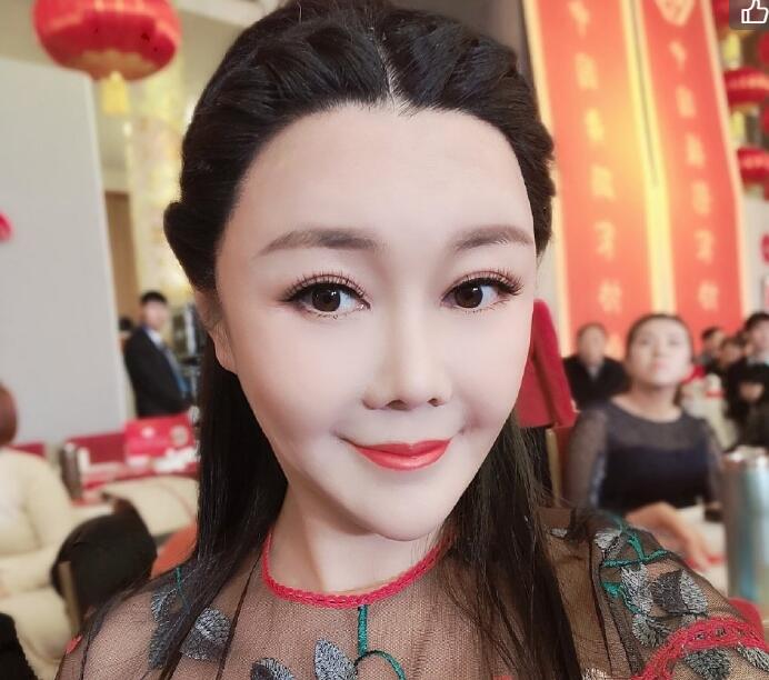 赵净颐今年多大了(赵净颐个人简历)