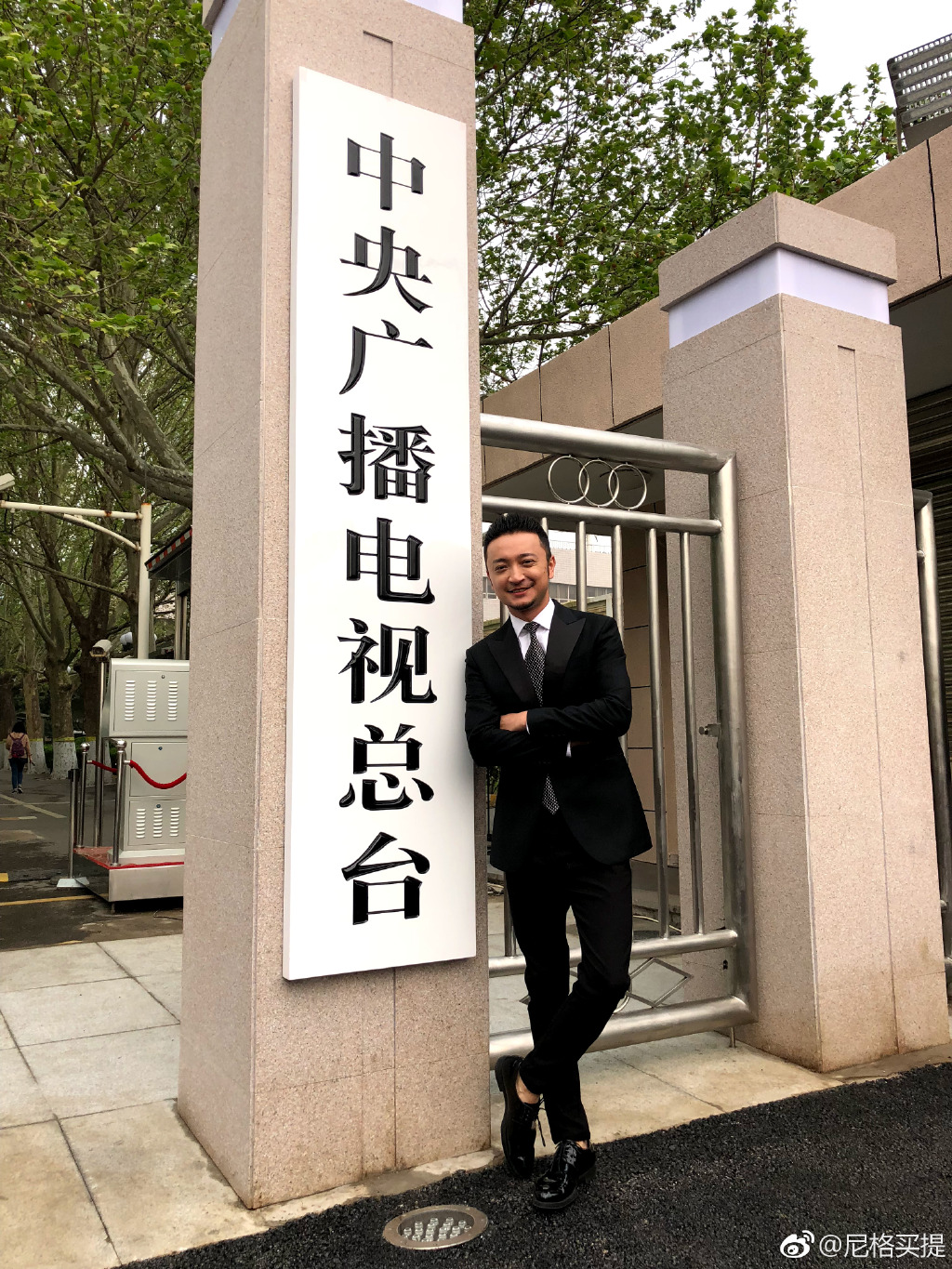 尼格买提是穆斯林吗?尼格买提一年收入有多 尼格买提是穆斯林吗?尼格买提一年收入有多