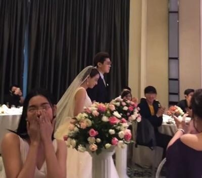 姐夫门婚礼现场妻子出轨视频遭新郎曝光