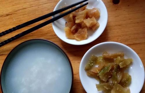 张文宏回不能喝粥为何遭到网友批评(张文宏不提倡喝粥)