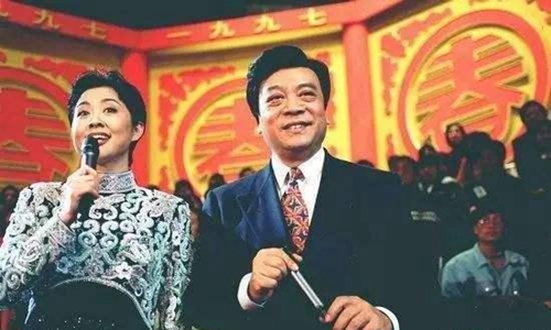 赵忠祥作品从90万跌价至688元,赵忠祥(从美学角度分析赵忠祥书法作品被低价出售) 赵忠祥作品从90万跌价至688元,赵忠祥(从美学角度分析赵忠祥书法作品被低价出售)