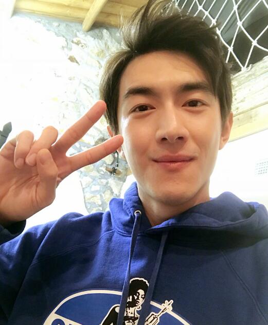 林更新前女友闹菇扒底资料(林更新闹菇图片)