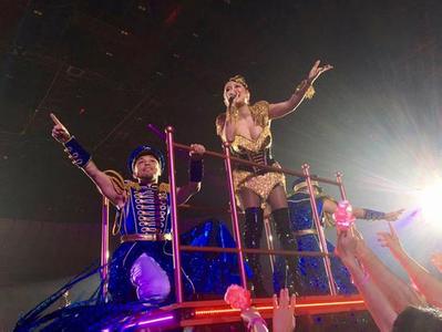 滨崎步为什么胖了?滨崎步耳朵为什么失聪站(滨崎步胖了吗)