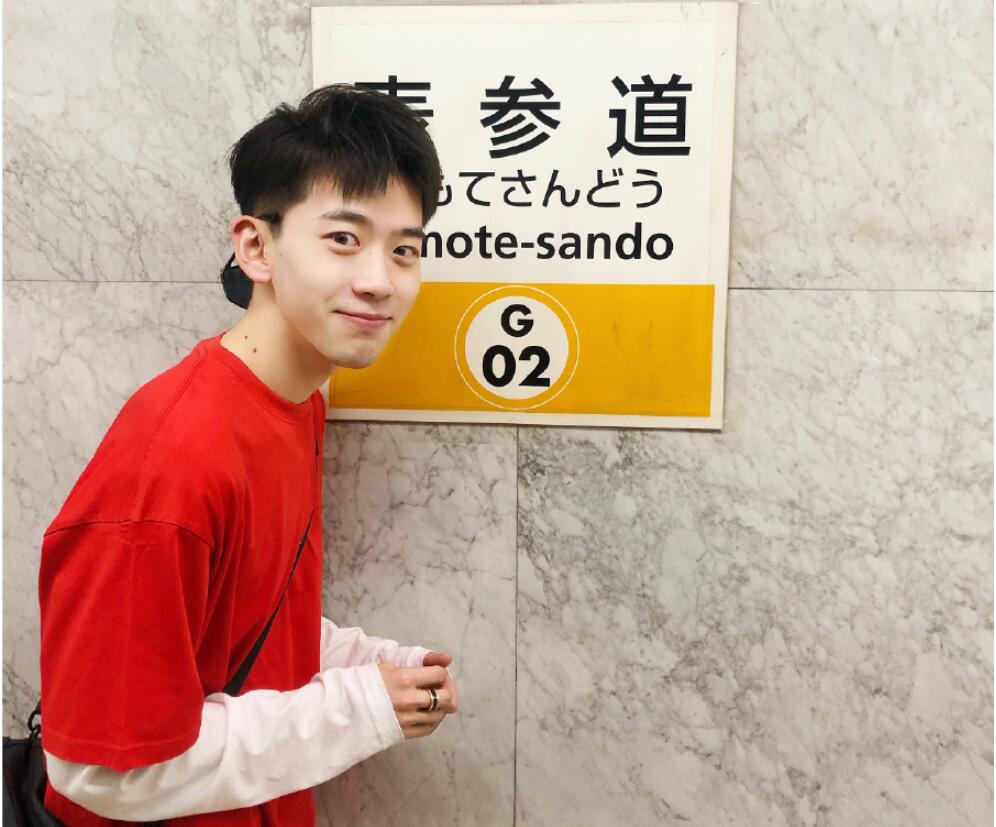 费启鸣是怎么火起来的(费启鸣是怎么出名的)