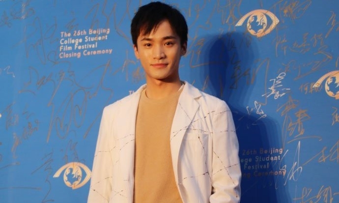 梁霆炜女朋友是谁身份深扒(梁霆炜的图片)