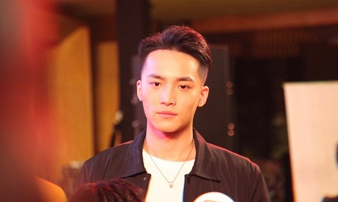 梁霆炜女朋友是谁身份深扒(梁霆炜的图片)