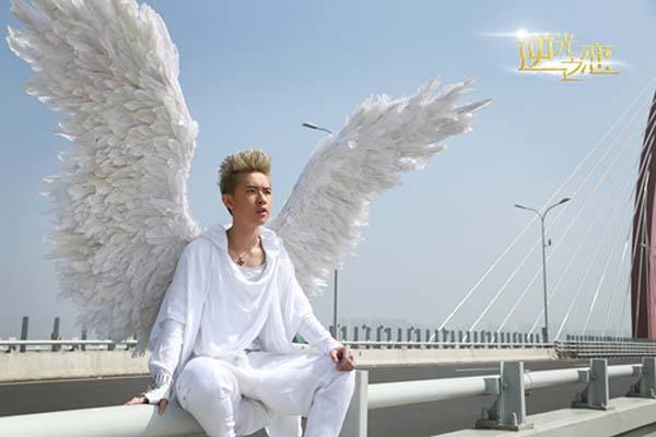 张逸杰和迪丽热巴是什么关系？张逸杰的女朋