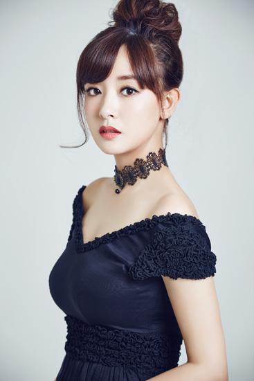 周奇奇泳装图片身材超好