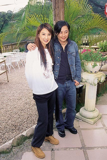 郑希怡掉裤子事件照片(郑希怡台庆掉裤子)