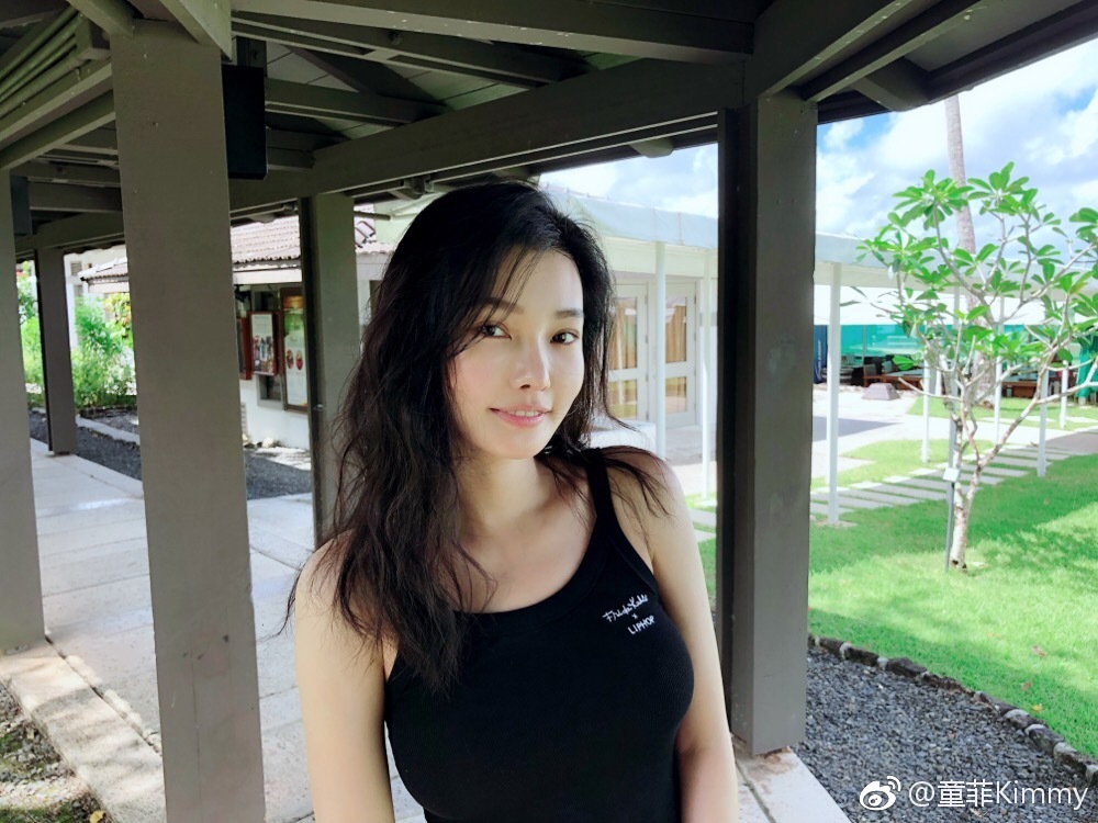 童菲为什么会说法语(菲比会说法语)