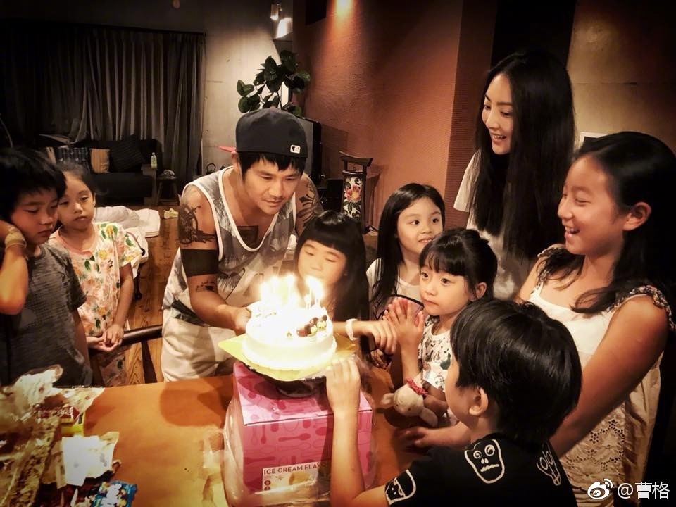 吴速玲晒近照疑被曹格家暴(吴速玲和曹格为什么在一起) 吴速玲晒近照疑被曹格家暴(吴速玲和曹格为什么在一起)