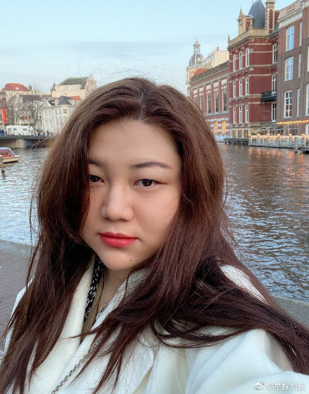 杨天真龙丹妮是什么梗俩人谁厉害