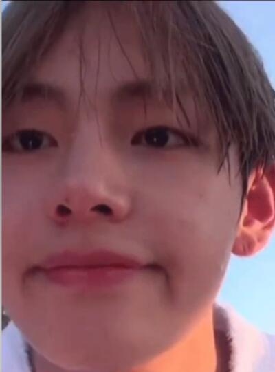 金泰亨金裕贞恋情是真的吗?金泰亨素颜什么 金泰亨金裕贞恋情是真的吗?金泰亨素颜什么