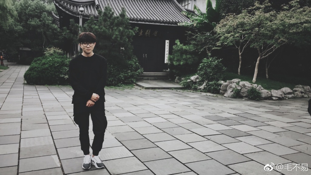 毛不易为什么不提父母还改姓？他是谁的徒弟