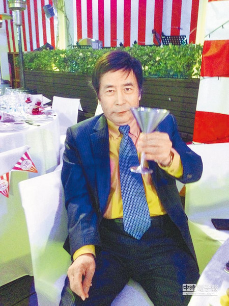 周杰伦的父亲周耀中是日本人纯属谣传(日本的周杰伦是谁)