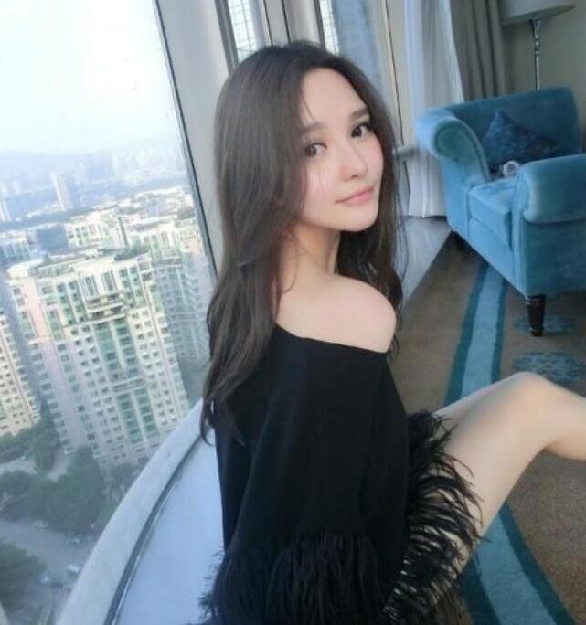 见过周扬青本人差别大脸很僵颜照 见过周扬青本人差别大脸很僵颜照