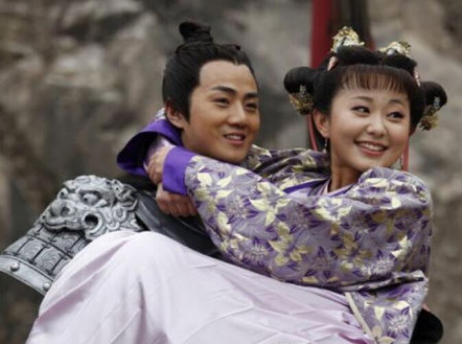 余少群和孙耀琦翻脸对比图(余少群和孙耀琦上快乐大本营)