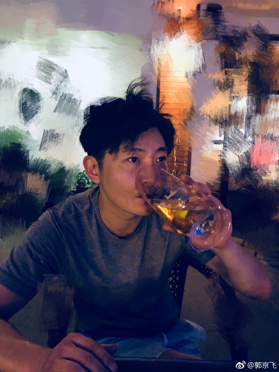 郭京飞为什么叫小甜甜、美妆、卡粉？郭京飞