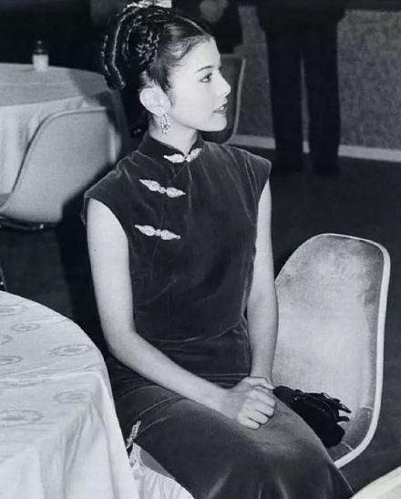 关之琳与泽口靖子有点像对比图