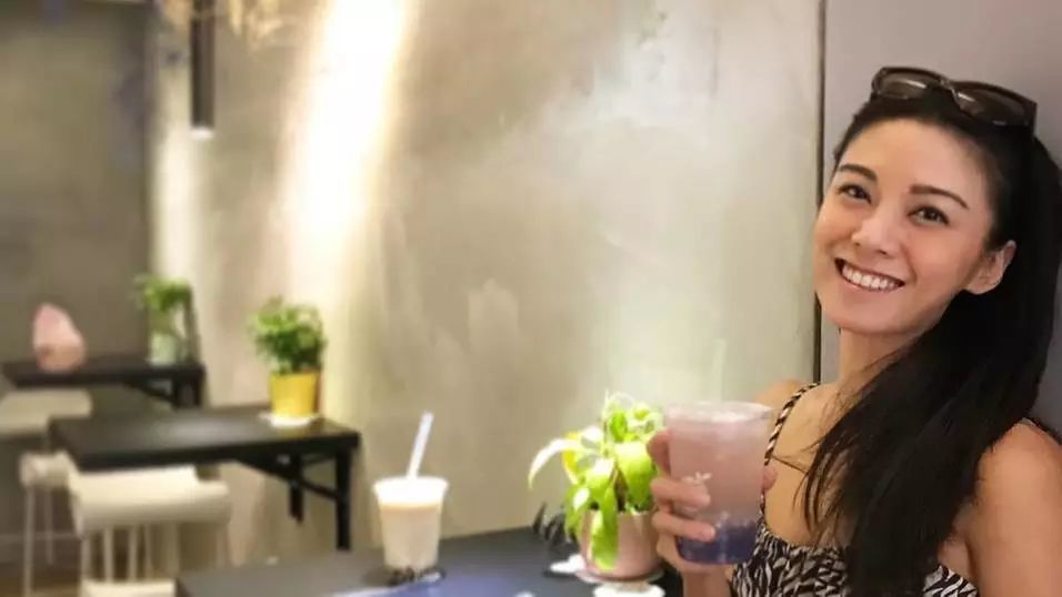 廖碧儿男友胡启贤是干什么的?当年为什么和