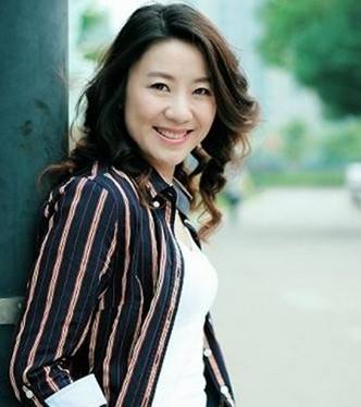 孟非现在还抽烟吗?孟非老婆李雪生活照曝光(孟非吸毒吗) 孟非现在还抽烟吗?孟非老婆李雪生活照曝光(孟非吸毒吗)