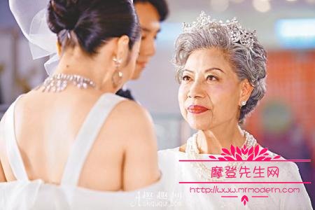 罗兰为什么一直不结婚？罗兰年轻时期的美丽(罗兰为什么终身未嫁)