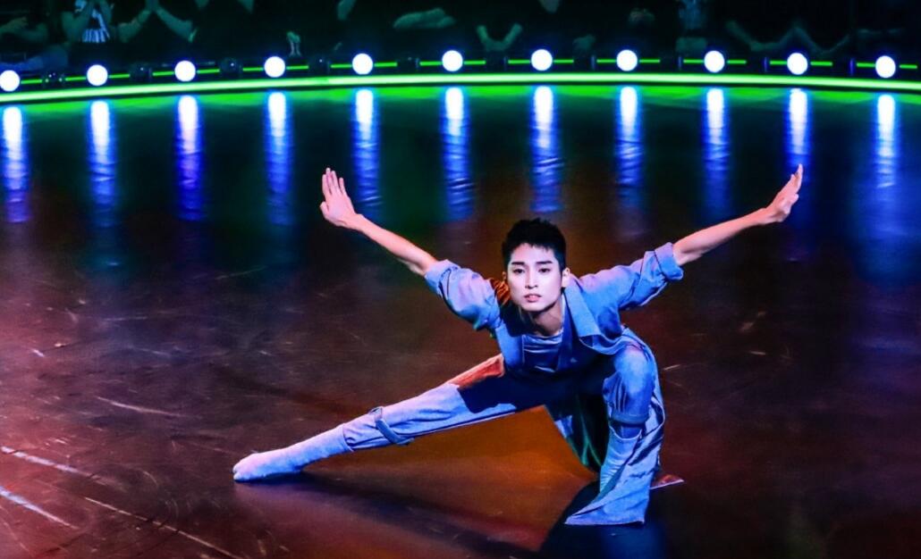 李响是春晚的领舞吗(李响春晚舞蹈)