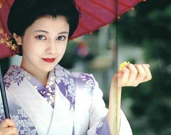 关之琳与泽口靖子有点像对比图