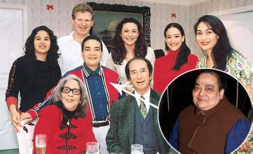 何超雄怎么这么丑？何超雄年轻时候的照片组