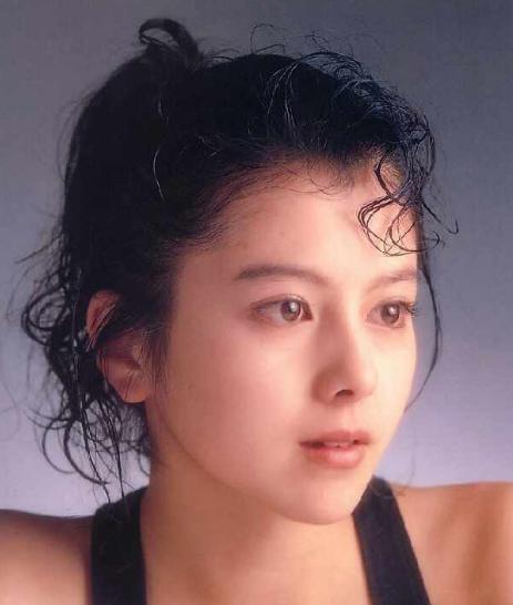 关之琳与泽口靖子有点像对比图