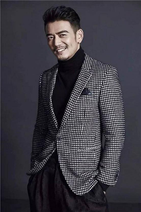 杨烁为什么叫小包总？杨烁现实中的老婆是谁(小包总杨烁结婚了吗)