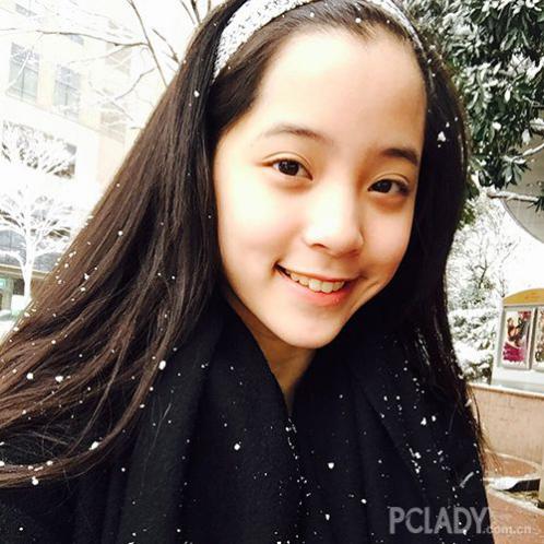 欧阳娜娜和王俊凯吻照曝光(王俊凯和欧阳娜娜接吻)