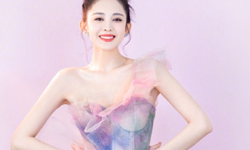 娜扎为什么总被黑(娜扎被排挤)