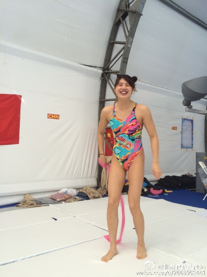 游泳运动员张雨霏身高1米75(游泳运动员张雨霏的身高) 游泳运动员张雨霏身高1米75(游泳运动员张雨霏的身高)