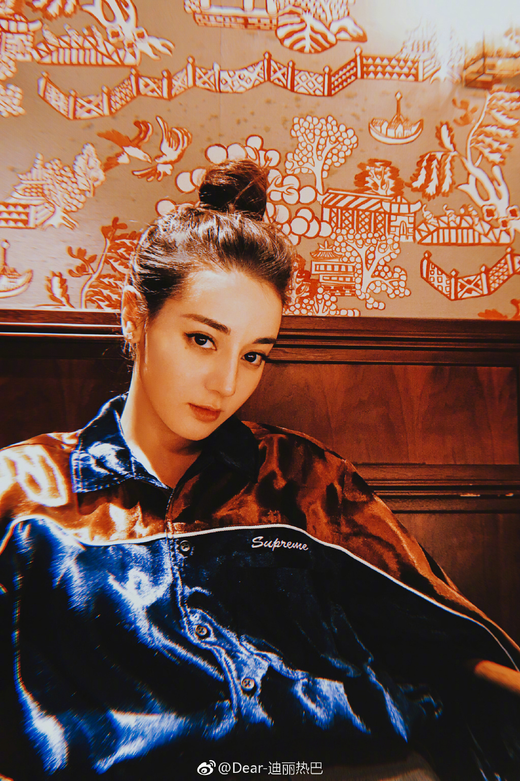 迪丽热巴眼睛整容过吗(迪丽热巴眼睛是不是做的)