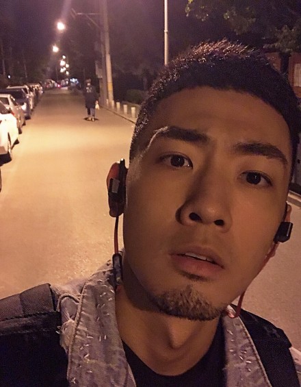 女儿们的恋爱傅园慧约会对象李佳兴是GAY