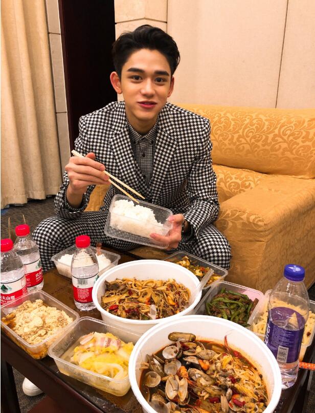 Lucas黄旭熙家境是富二代吗?黄旭熙有 Lucas黄旭熙家境是富二代吗?黄旭熙有