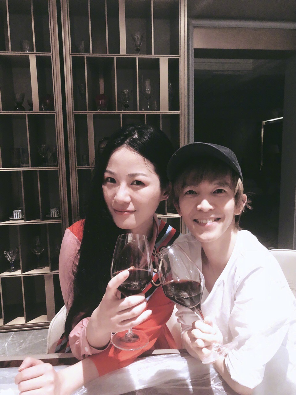 郭敬明是侏儒症吗(郭敬明畸形)