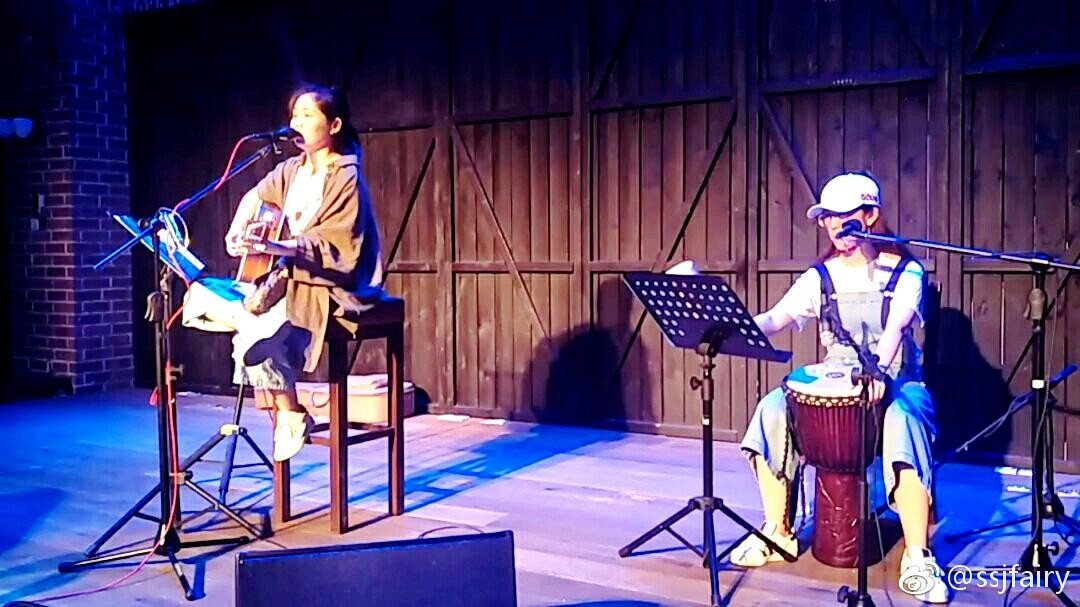 花粥为什么叫花大爷？花粥没钱上网什么梗