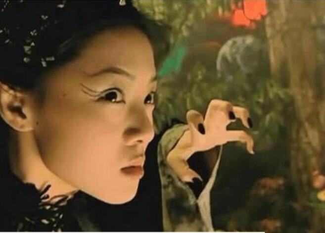 为什么说邓家佳是胡歌的恩人贵人？邓家佳老(胡歌邓家佳是好朋友吗)