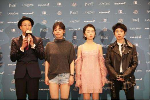 周冬雨窦靖童是同性恋吗?俩人是怎么认识的(窦靖童周迅周冬雨三人关系)