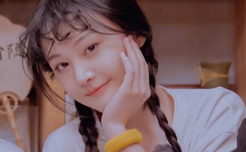 郑爽高价卖旧手机遭买家吐槽(国产手机涨价背后的真相) 郑爽高价卖旧手机遭买家吐槽(国产手机涨价背后的真相)