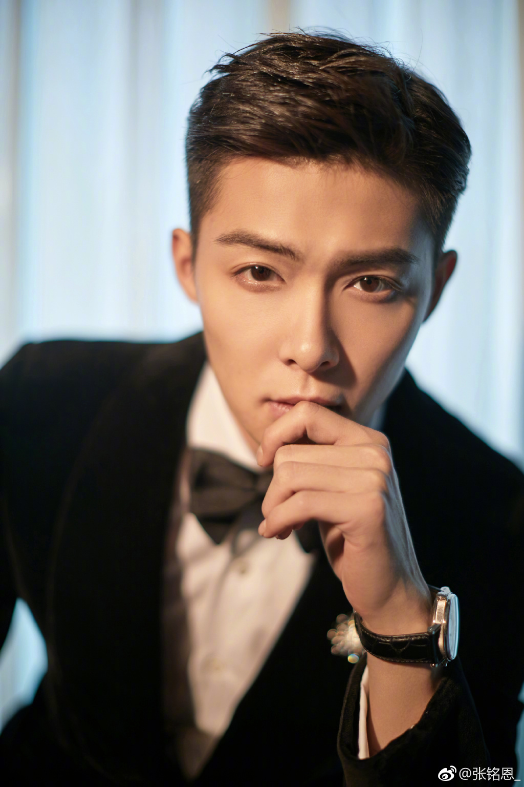 张日山为什么有麒麟血一直不老?张日山张起 张日山为什么有麒麟血一直不老?张日山张起