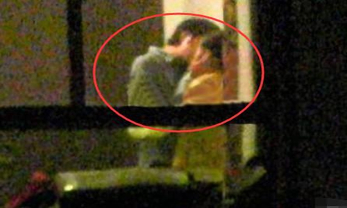 董洁和王大治出轨激吻图片 董洁和王大治出轨激吻图片