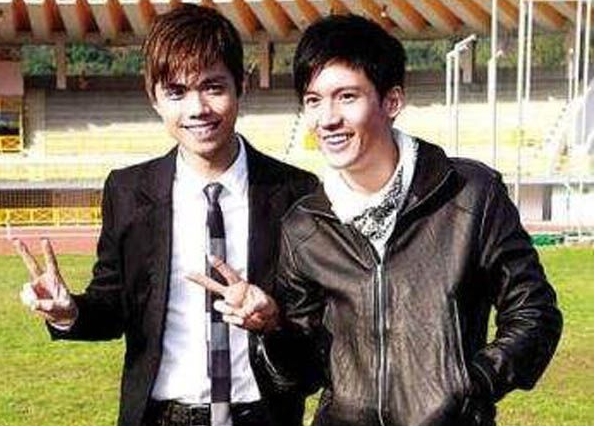 关智斌为什么叫小斌女(关智斌老婆叫什么名字) 关智斌为什么叫小斌女(关智斌老婆叫什么名字)