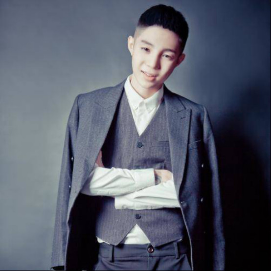 高迪为什么剃光头？高迪解散团队是背后的原(高迪团队都有谁)