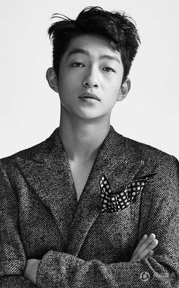 屈楚萧多大年龄了?屈楚萧女朋友是谁 屈楚萧多大年龄了?屈楚萧女朋友是谁