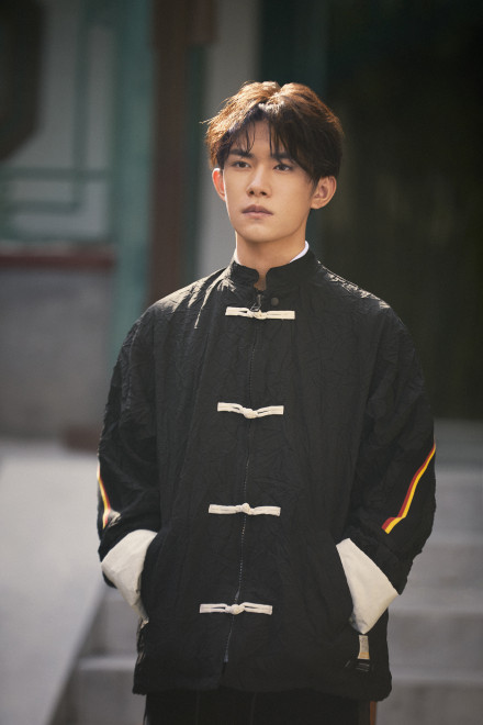 易烊千玺女朋友是沈雨欣?易烊千玺会娶普通