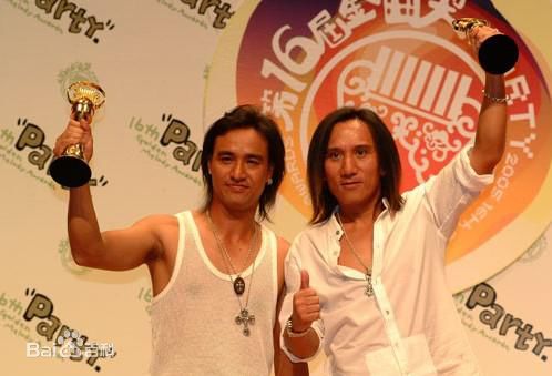 尤秋兴年轻时好帅照片 尤秋兴年轻时好帅照片