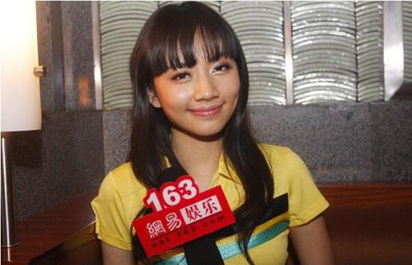 刘诗诗眼睛睁不开无神的原因(刘诗诗两眼无神)